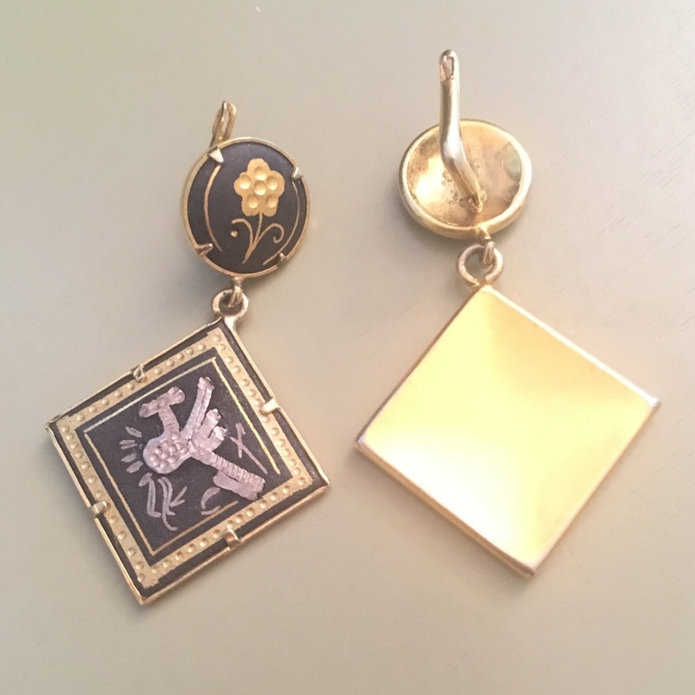 Spanish style black and gold-toned earrings